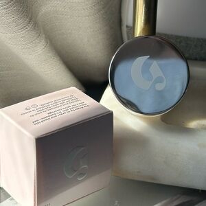 Glossier Stretch Concealer in G11 Light Neutral